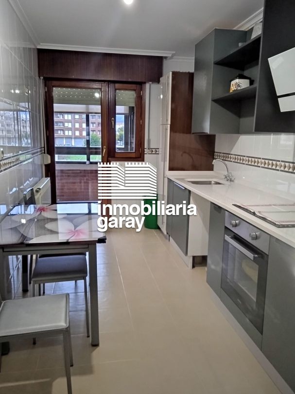 piso en venta en villarcayo de merindad de la castilla la vieja