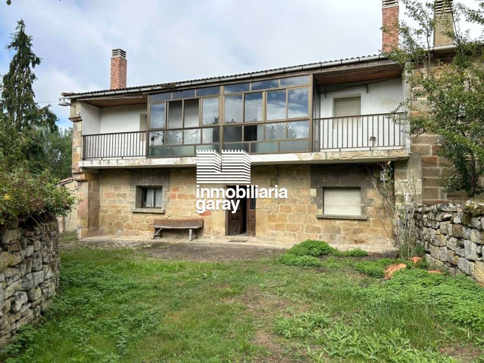 casa en venta en valle de valdebezana